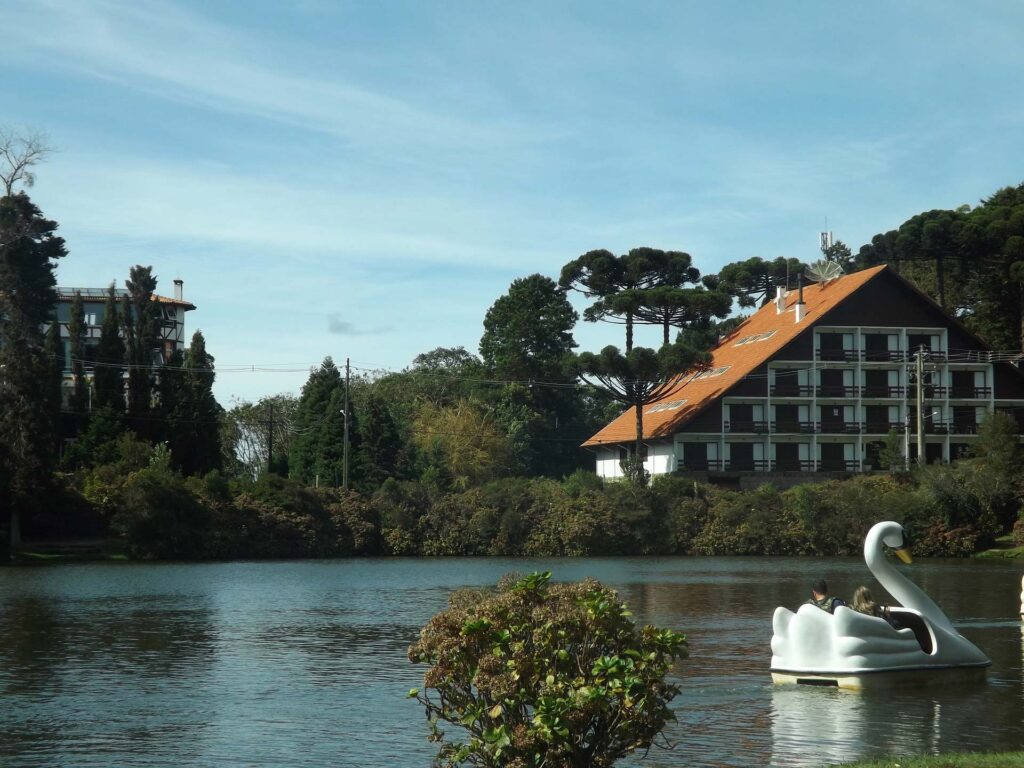 Imagem do Lago negro em gramado